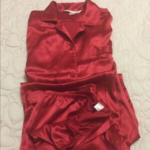 2 piece long sleeve , satin pajama set.